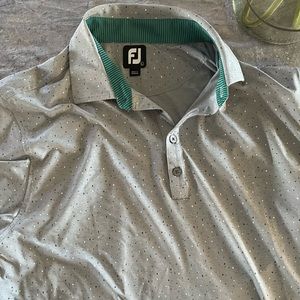 Men’s foot joy golf shirt.